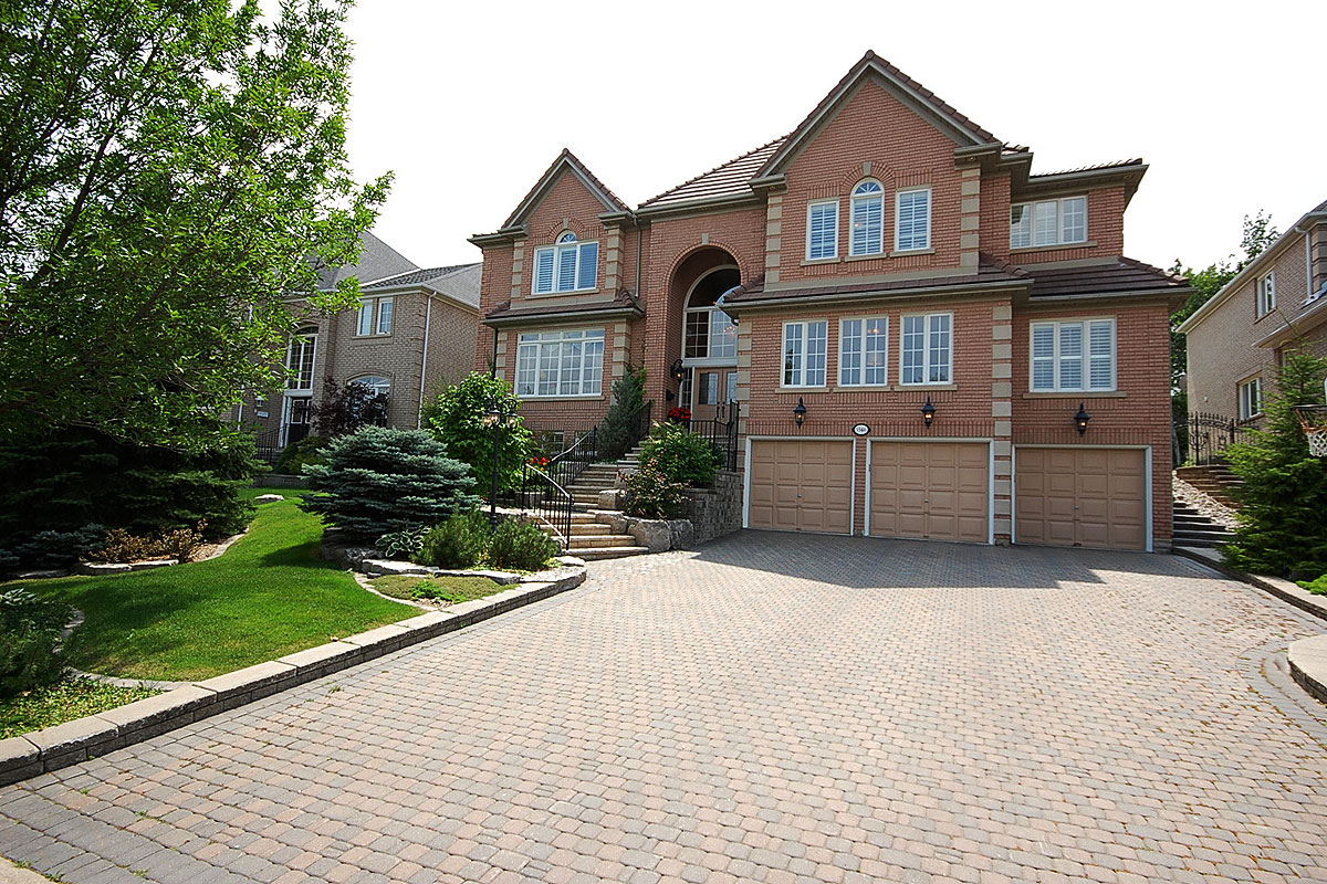 INSTANT ACCESS Search Burlington, Mississauga & Oakville MLSÂ® Homes and Condos For Sale